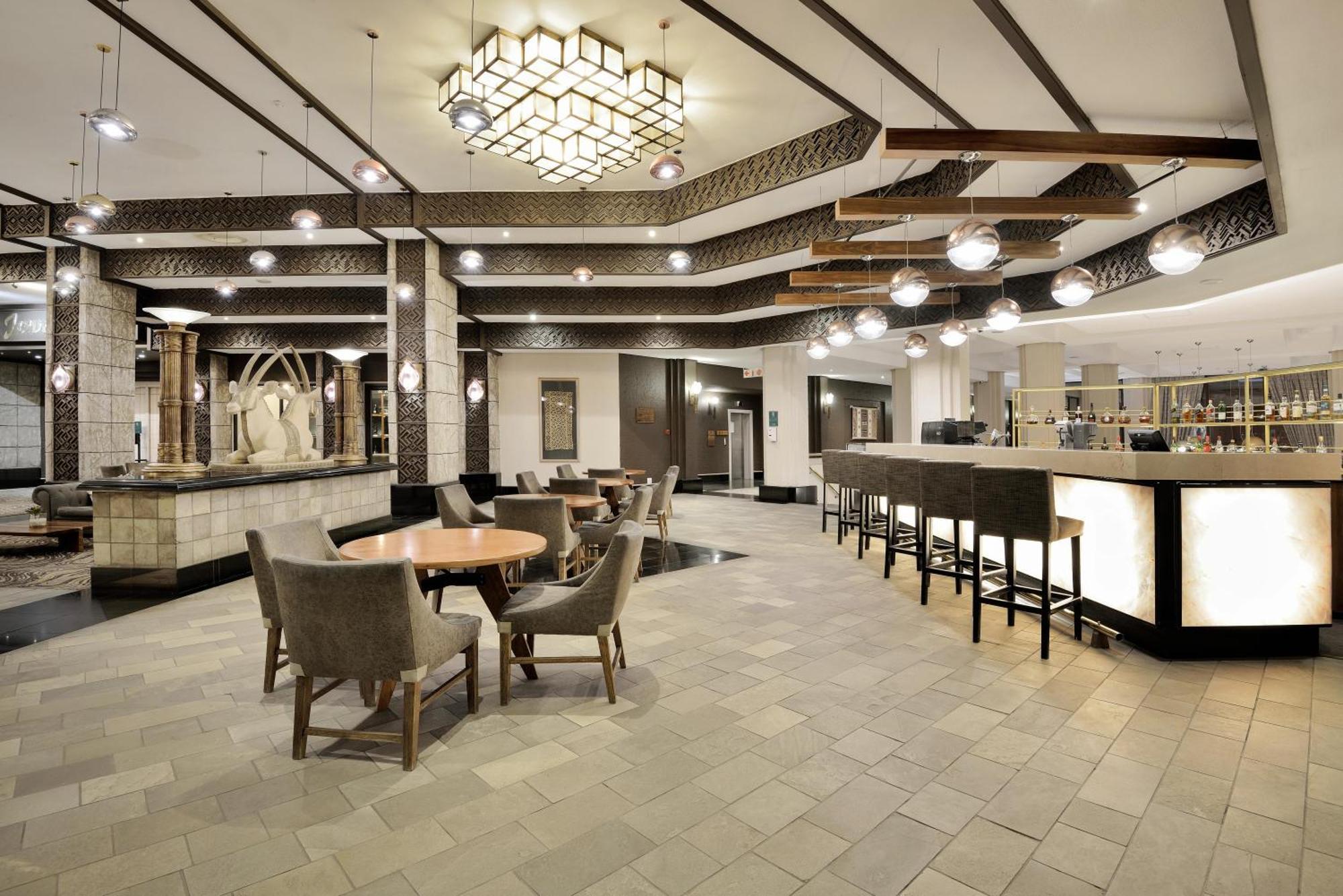 Windhoek Country Club Resort Екстер'єр фото